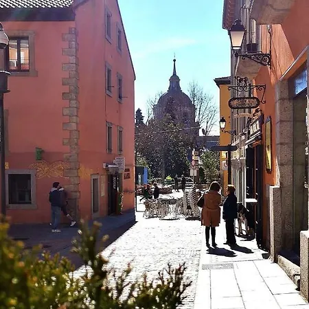 Apartamento En Centro Historico De San Lorenzo De El Escorial Exterior photo